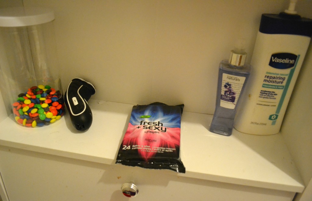 Keep Your Relationship #FreshNSexy with Fresh N Sexy Wipes by Playtex #Shop #CBias | Optimistic Mommy