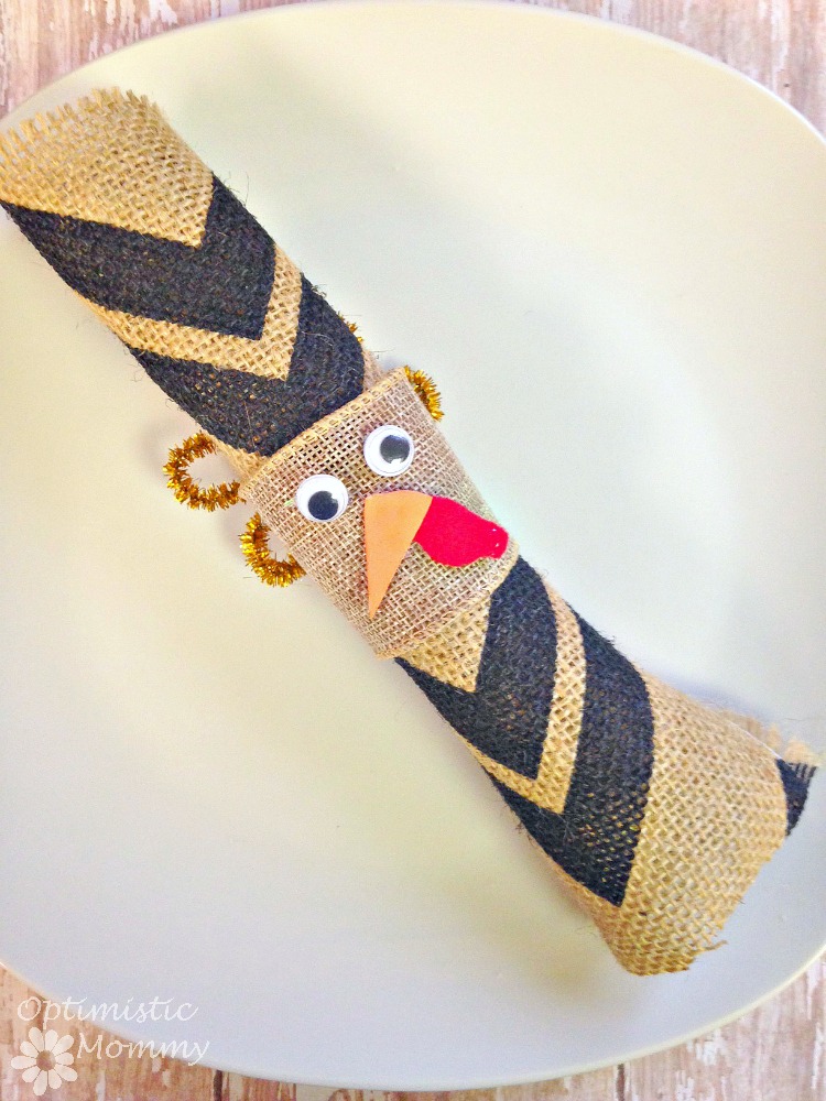 If you are hosting the Thanksgiving festivities this year, these Thanksgiving Turkey Napkin Rings should be on your to do list! These napkin rings can be made in just minutes and for pennies each. | Optimistic Mommy