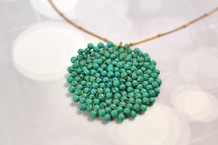 World Vision - Turquoise Medallion Necklace & Mango Wood Beaded Bracelet #OMHoliday16 | Optimistic Mommy
