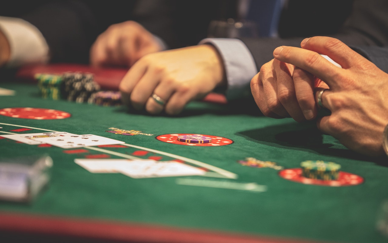Gambling Wisely: Is There Such A Thing