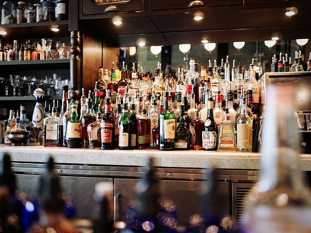 What Are the Most Popular Drinks People Order at a Bar?