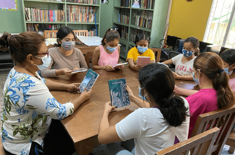 Honduras girls