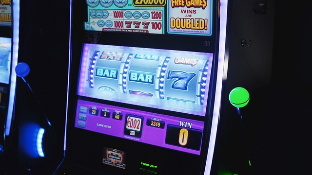 Online casinos providing a variety of bonuses and rewards to their players.