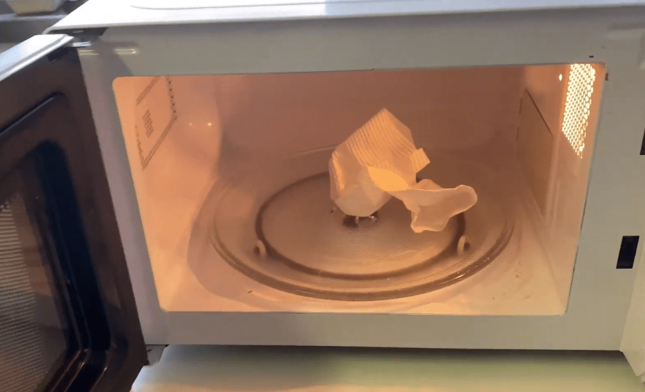 How To Use Paper Towels In The Microwave