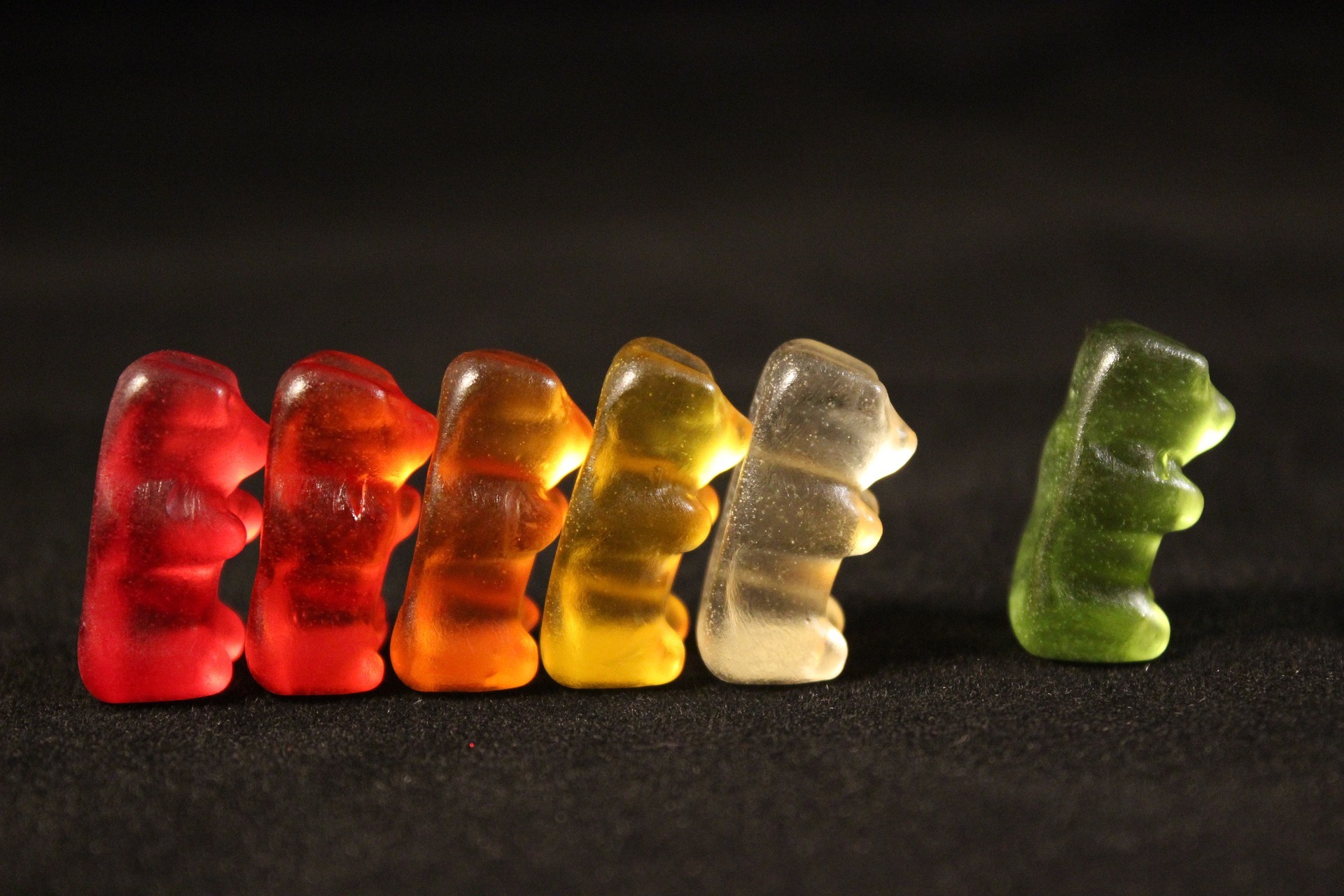How to Make Healthy Gummy Bears at Home