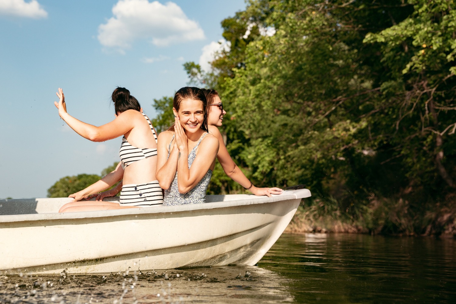 Renting a Boat to Explore Na Pali Beginner's Tips