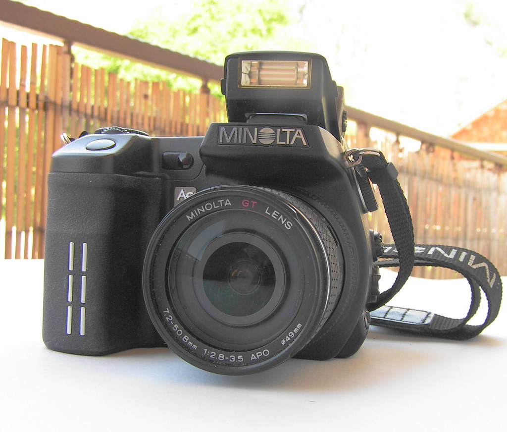 Minolta Dimage A1 (3)