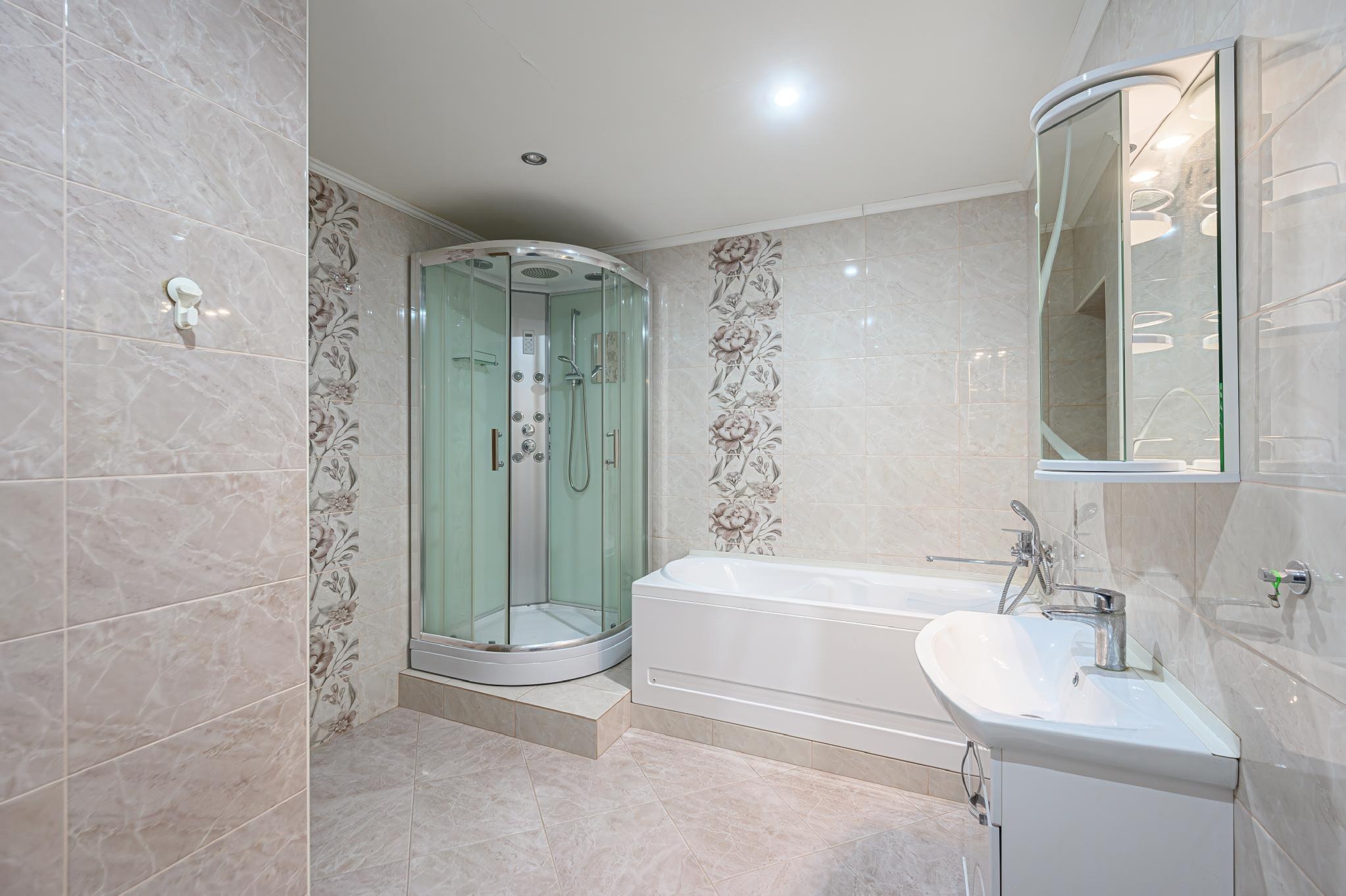 Smart Corner Ideas That Work for Any Bathroom